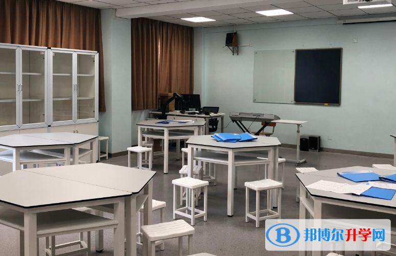 南京人民中學(xué)2023年招生辦聯(lián)系電話 