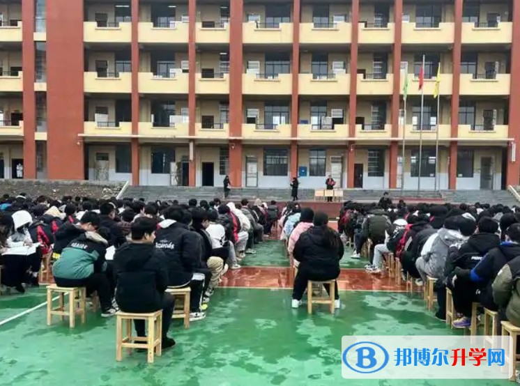 2025四川旺蒼五峰中學招生計劃 招生人數是多少(附要求、條件、對象)